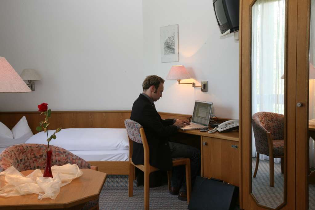 Hotel Mohren Ochsenhausen Quarto foto
